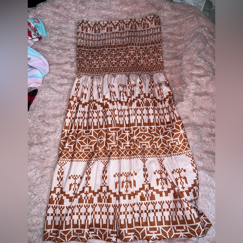 Size medium strapless sundress never worn